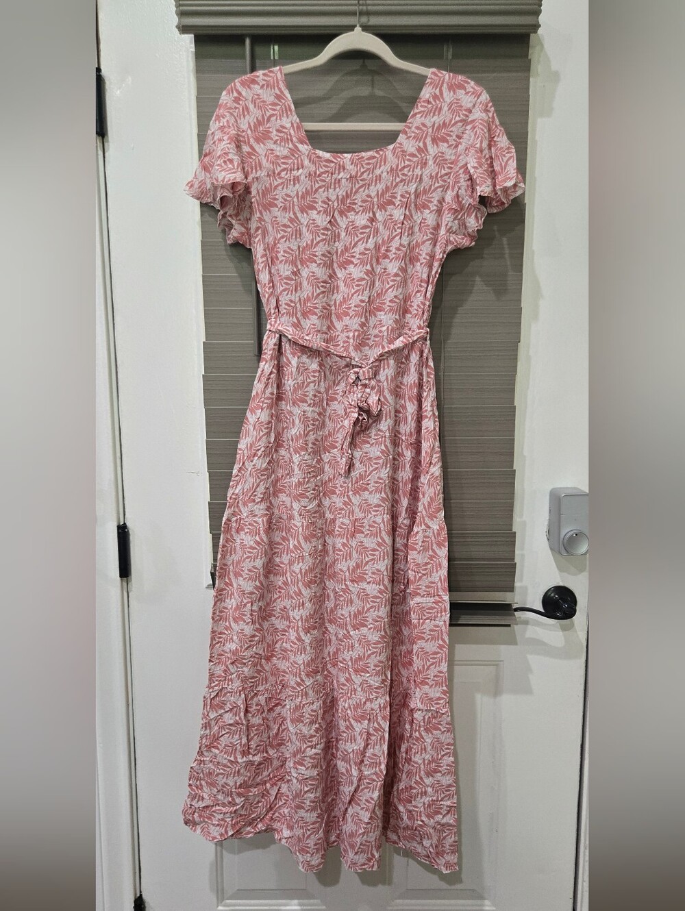 Women's Pink Leaf-Print Maxi Dress with Tie Waist